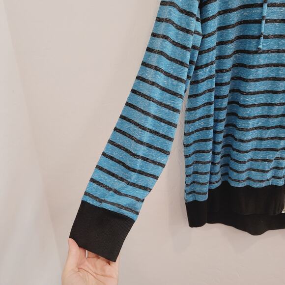 NWOT LA THREADS Blue & Black Striped Zipper Front Hoodie Top Women's Size 1X - Picture 7 of 8